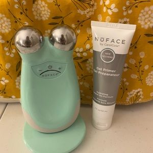 NuFACE Trinity facial device